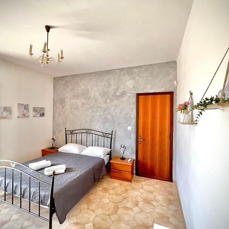 Casa Vacanze "Sautufao" Santa Venerina Ngoại thất bức ảnh