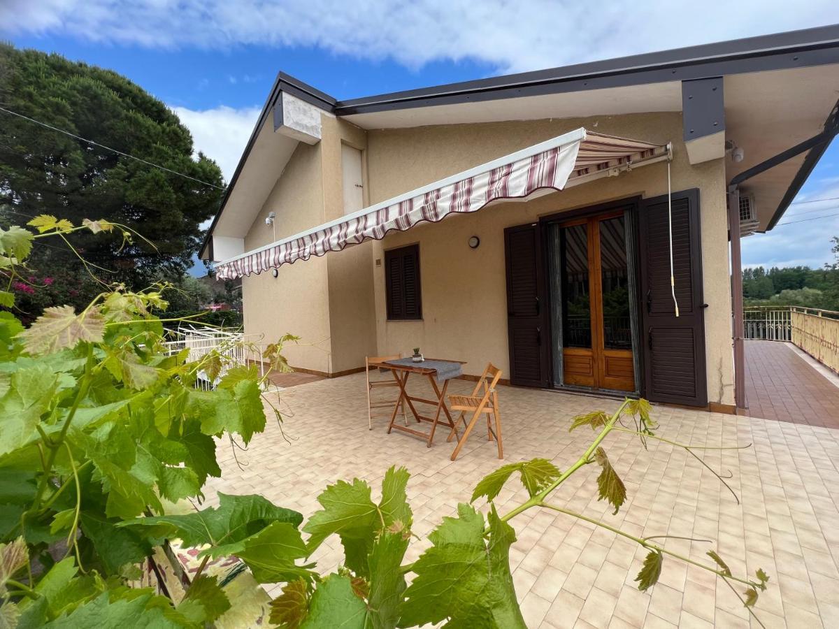 Casa Vacanze "Sautufao" Santa Venerina Ngoại thất bức ảnh