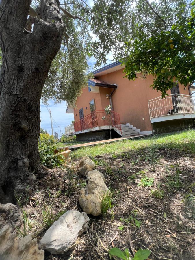 Casa Vacanze "Sautufao" Santa Venerina Ngoại thất bức ảnh