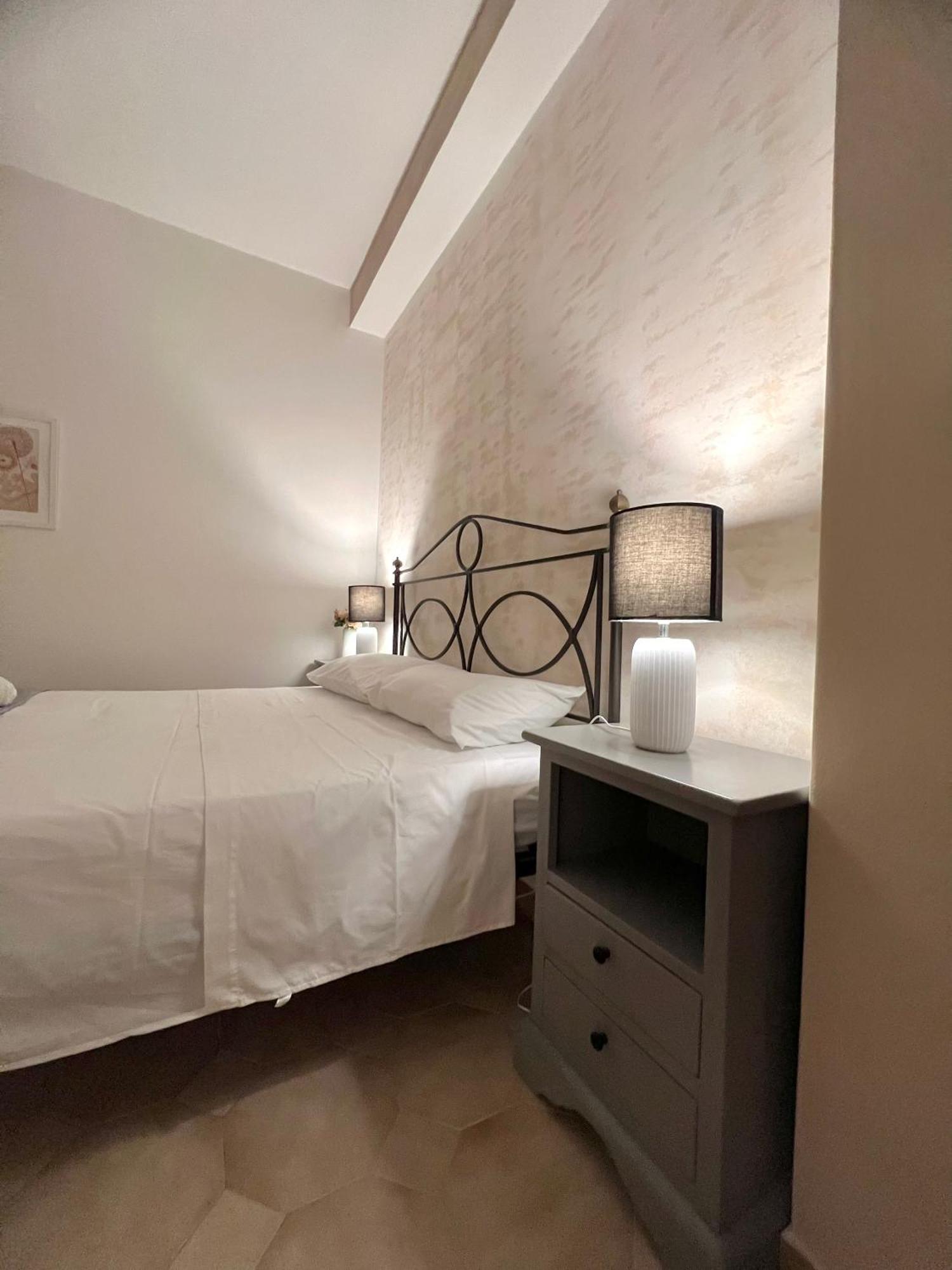 Casa Vacanze "Sautufao" Santa Venerina Ngoại thất bức ảnh
